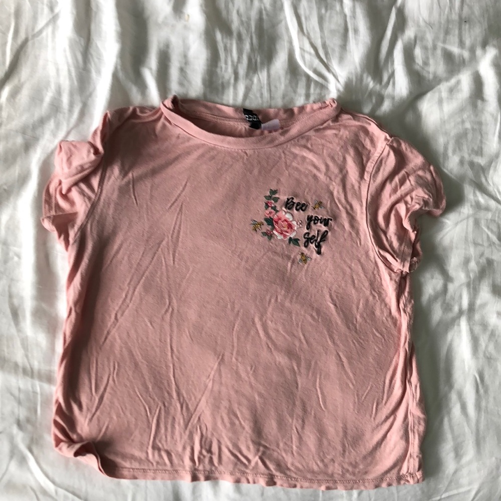 Light pink t-shirt